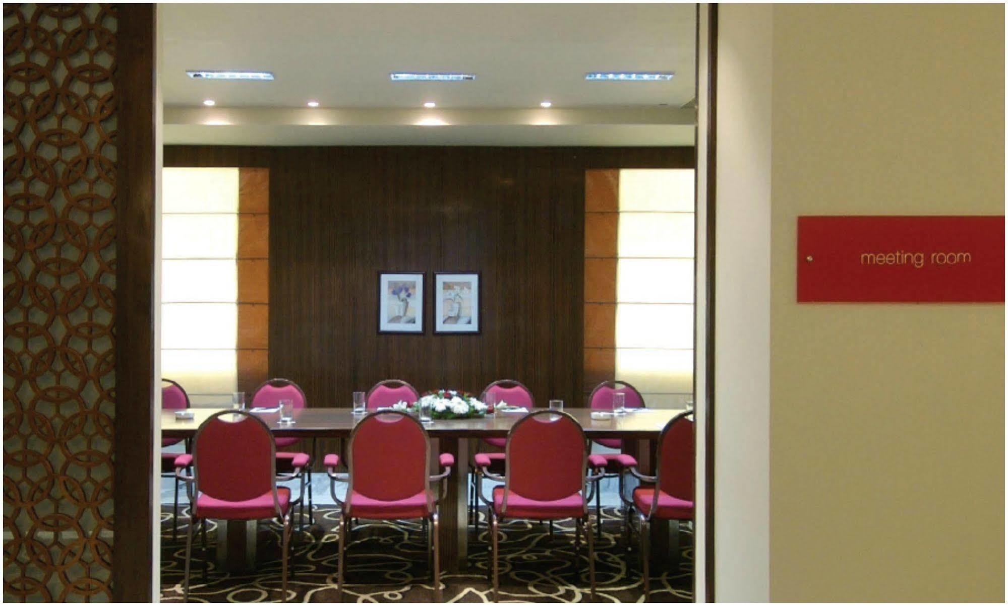 Vivanta Vijayawada, Mg Road Kültér fotó